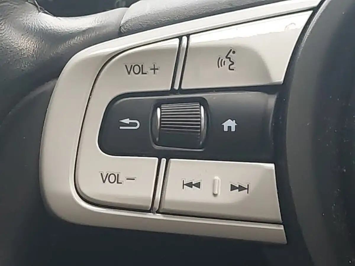 2020-honda-jazz-15-i-mmd-crosstar-ex-big-17