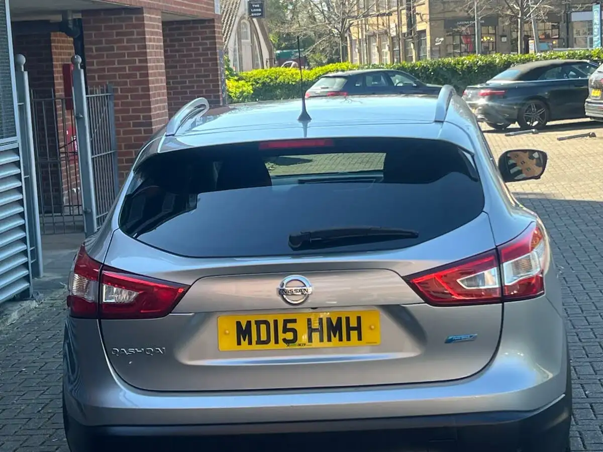 2015-nissan-qashqai-15dci-n-tec-big-17