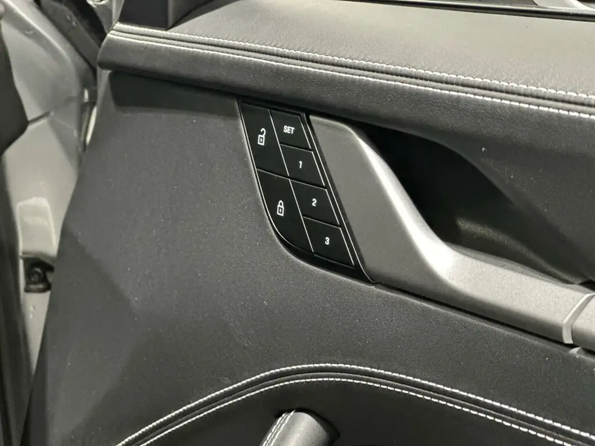 2022-porsche-911-30-carrera-4-coupe-big-34