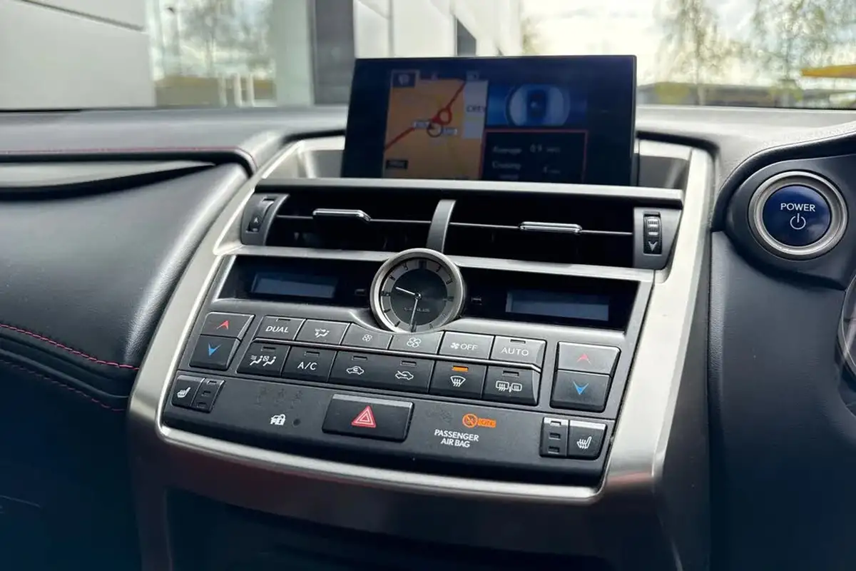 2016-lexus-nx-300h-25-f-sport-big-39