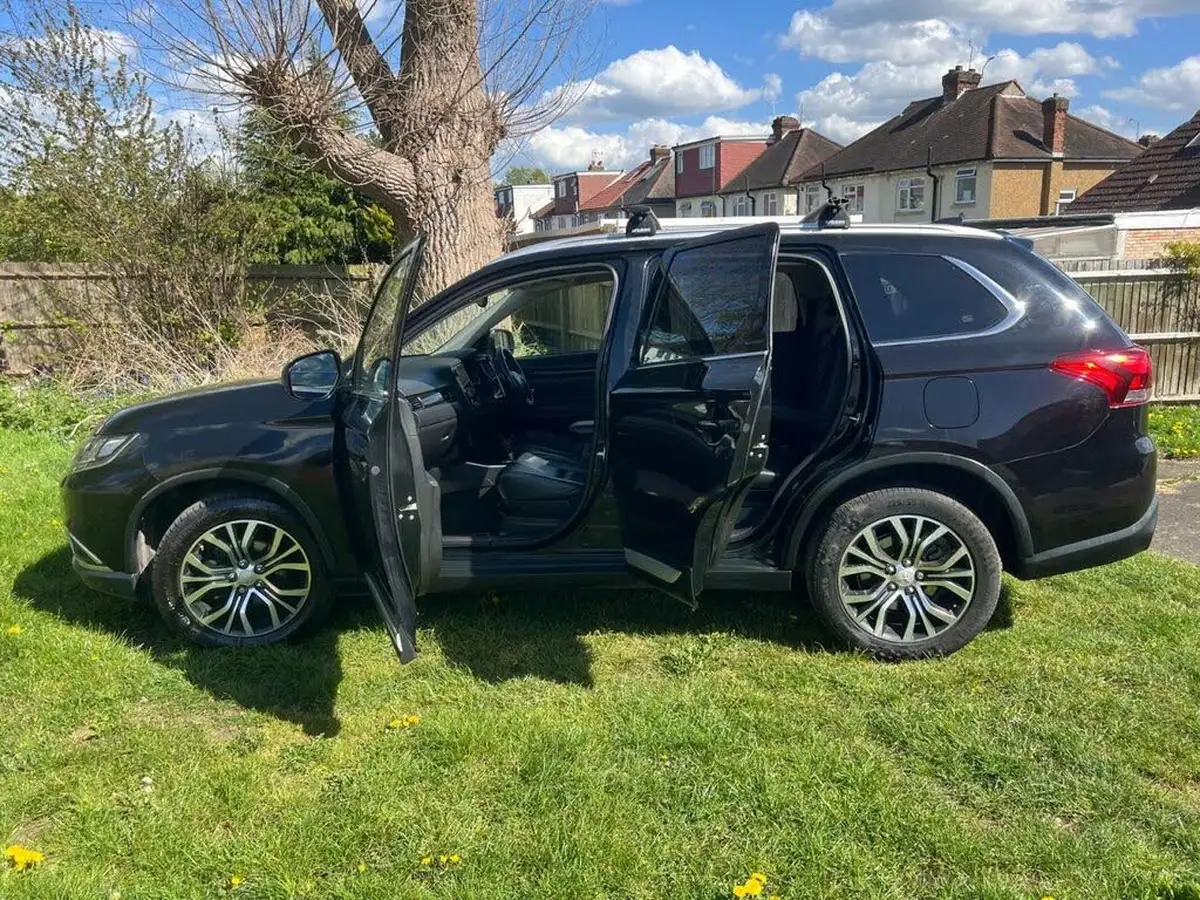 2018-mitsubishi-outlander-22di-d-4-leather-auto-big-8