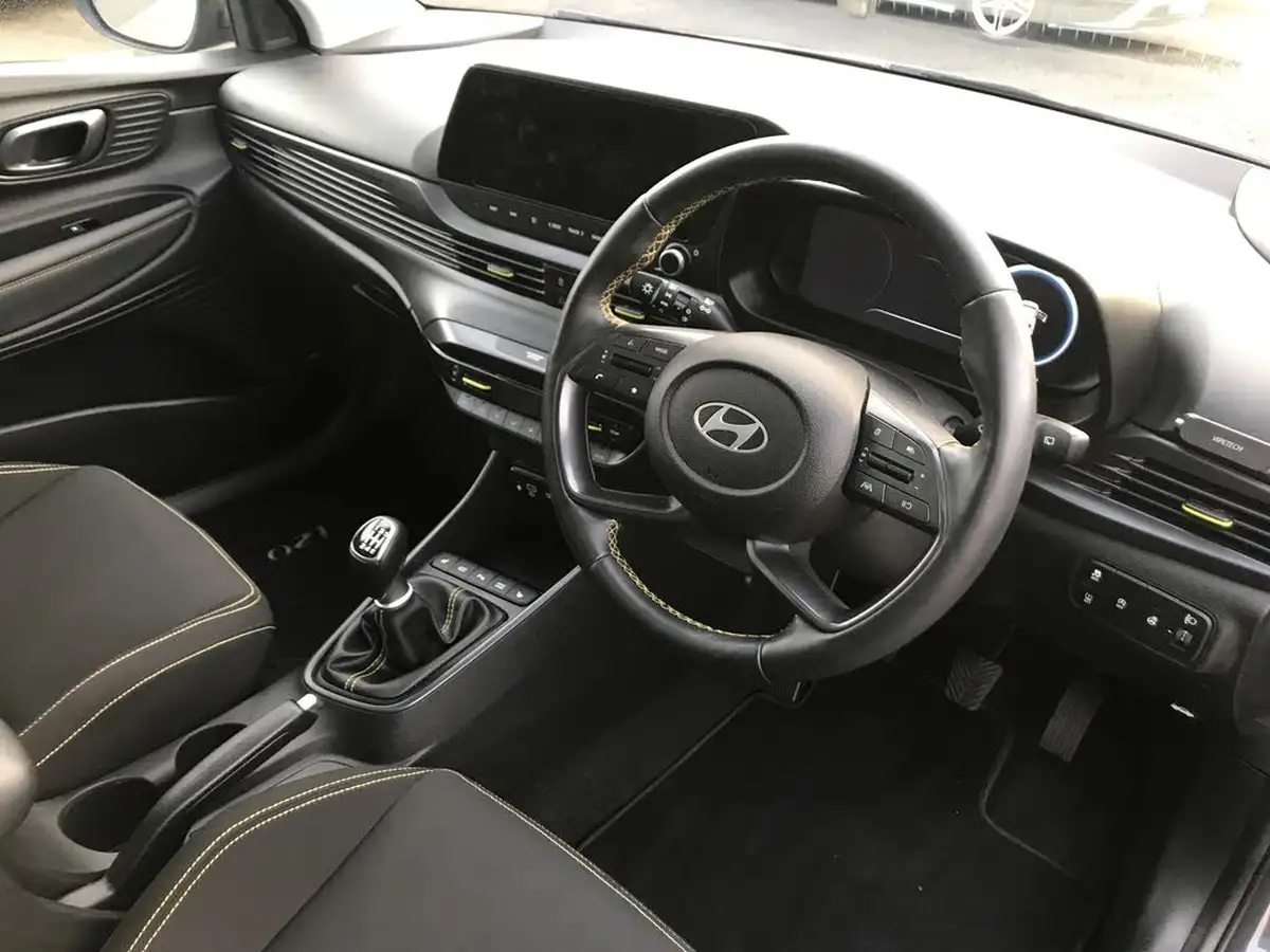 2024-hyundai-i20-10-t-gdi-ultimate-big-2