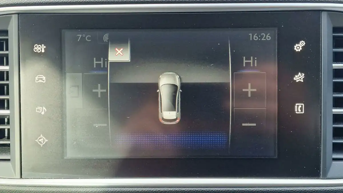 2016-peugeot-308-20-bluehdi-allure-20-bluehdi-eat6-big-21