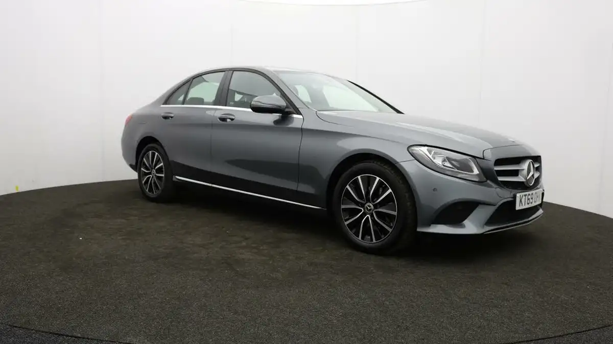 2020-mercedes-benz-c-class-15-c200-se-saloon-4d-big-39