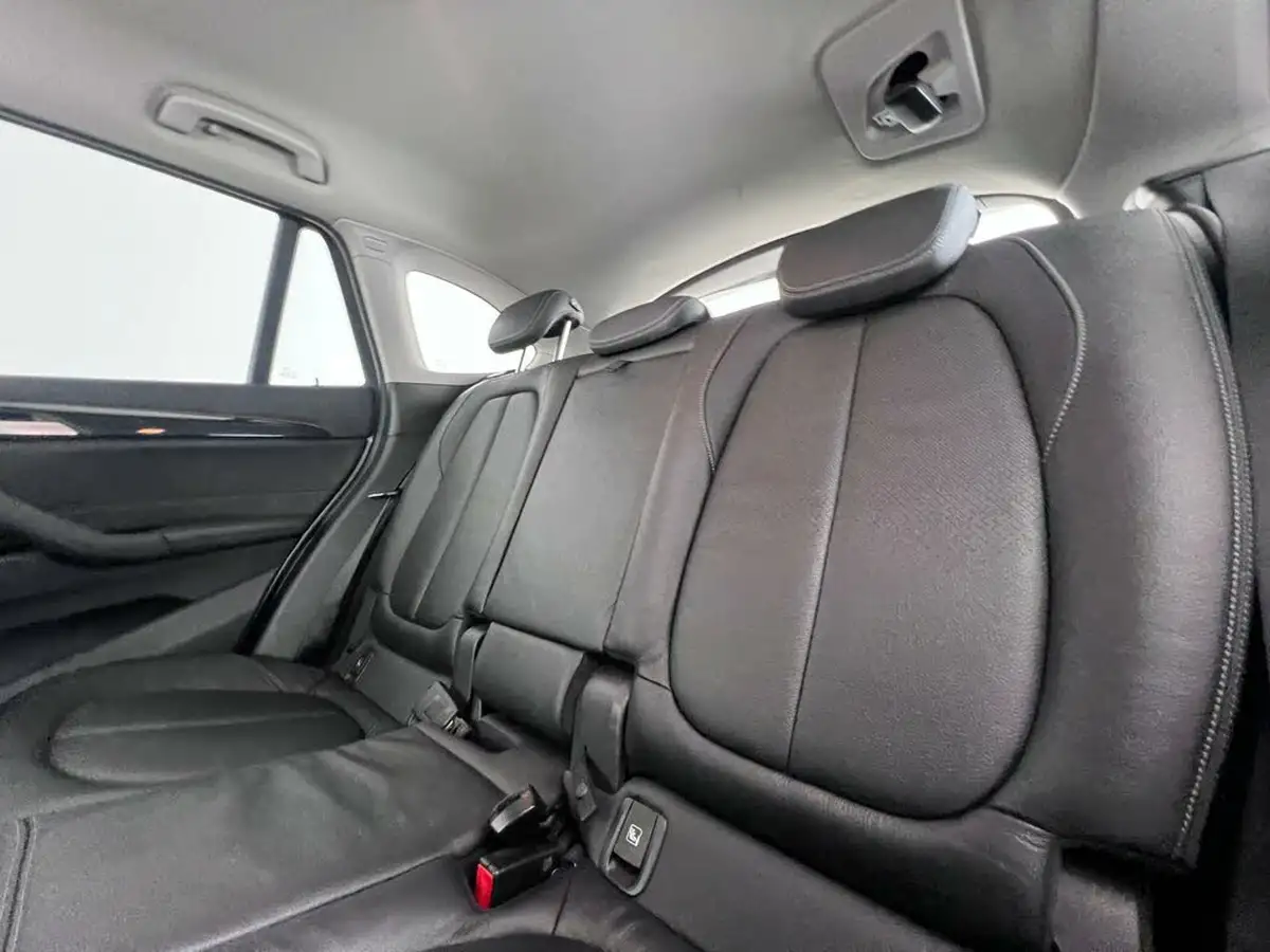 2018-bmw-x1-20-xdrive20i-xline-big-15