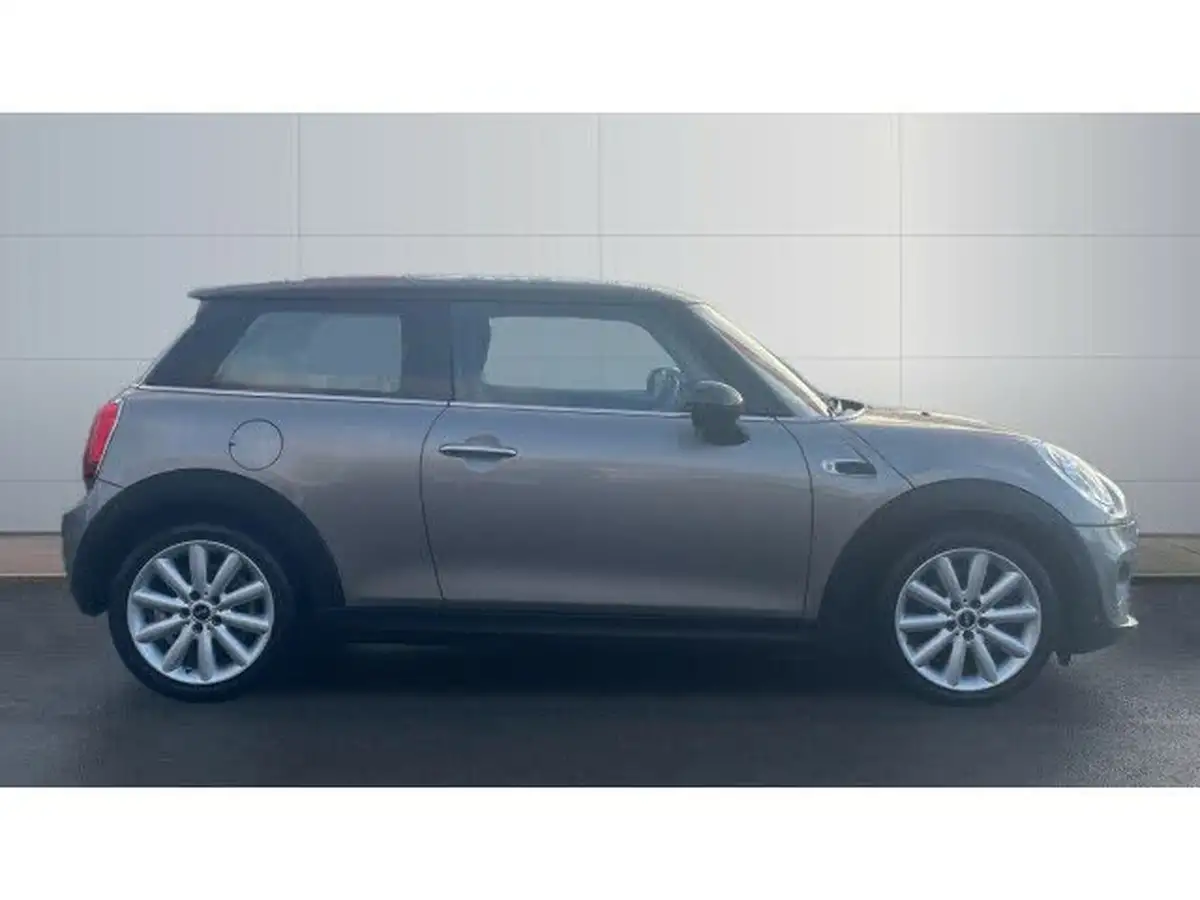 2019-mini-cooper-15-cooper-classic-hatchback-3d-big-4