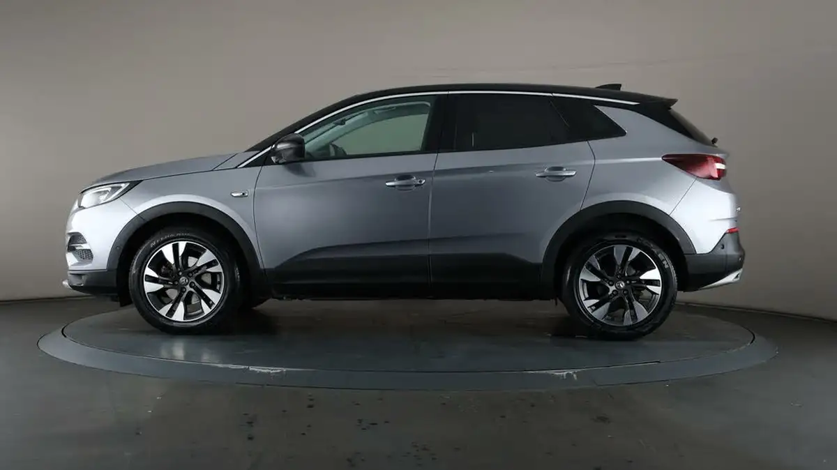 2020-vauxhall-grandland-x-12-sri-nav-auto-big-4
