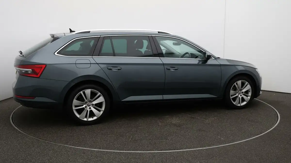2021-skoda-superb-20tdi-se-l-150ps-estate-dsg-big-43