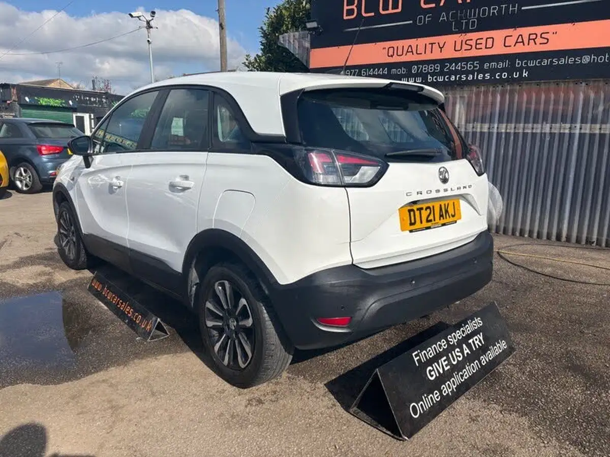 2021-vauxhall-crossland-12-se-nav-premium-130ps-big-3