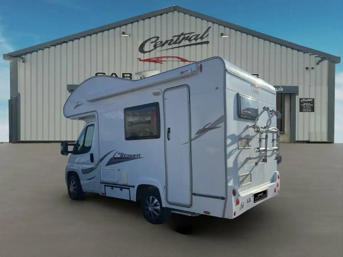 2010-peugeot-boxer-22td-330-swb-100-chassis-cab-big-9