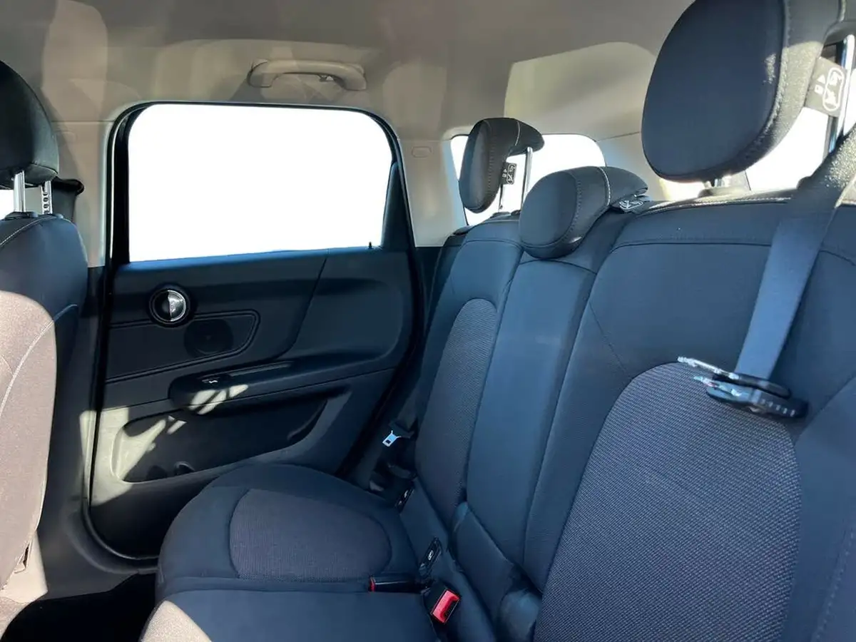 2021-mini-countryman-15-cooper-classic-big-8