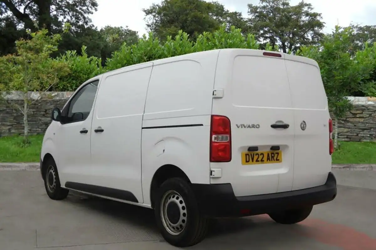 2022-vauxhall-vivaro-15td-2900-l1h1-dynamic-big-7