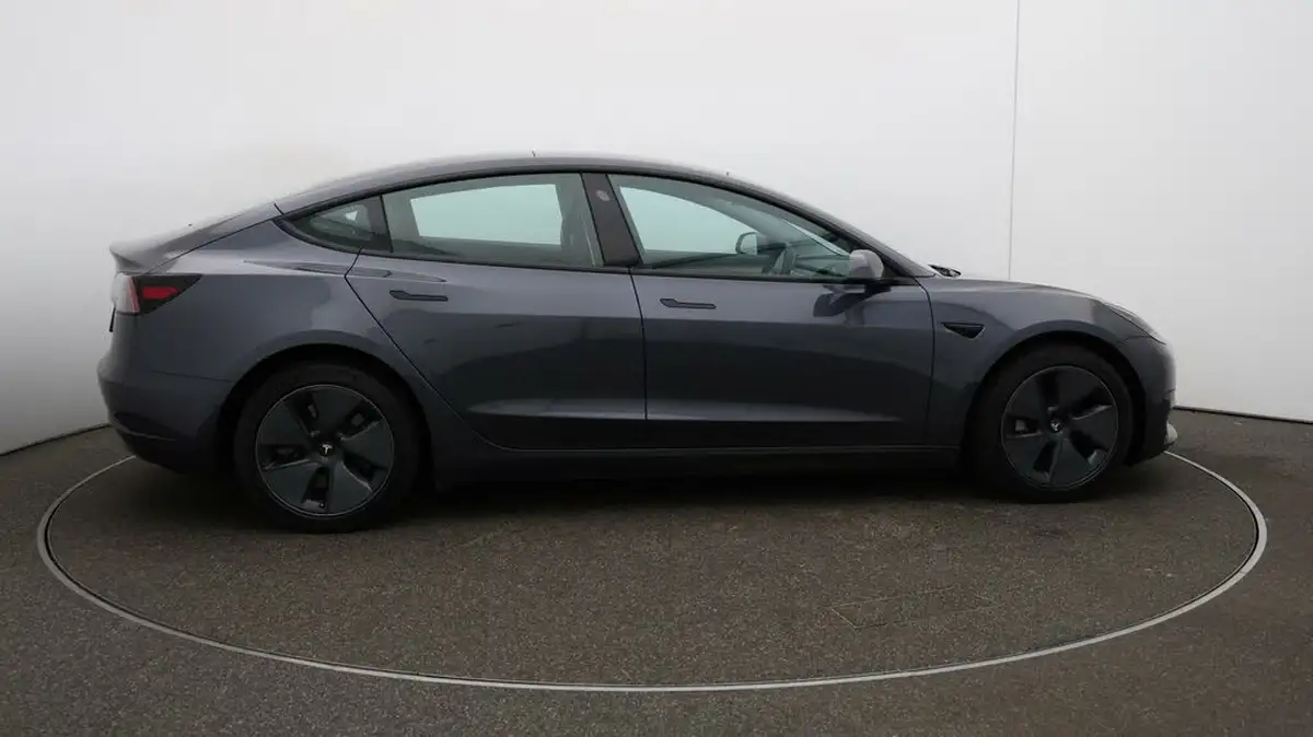2021-tesla-model-3-e-standard-plus-big-41