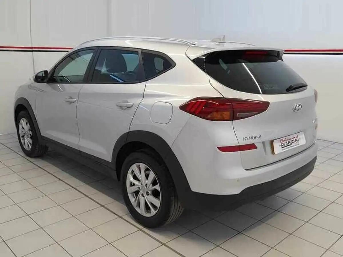 2019-hyundai-tucson-16-gdi-se-nav-big-3