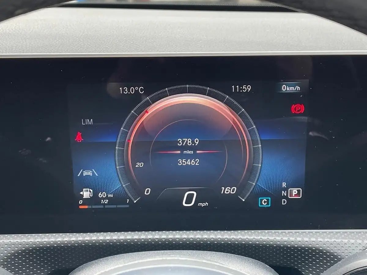 2019-mercedes-benz-cla-13-cla-180-amg-line-coupe-4d-big-13