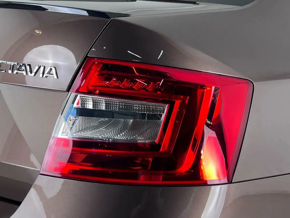 2019-skoda-octavia-15-tsi-se-drive-hatchback-dsg-big-7