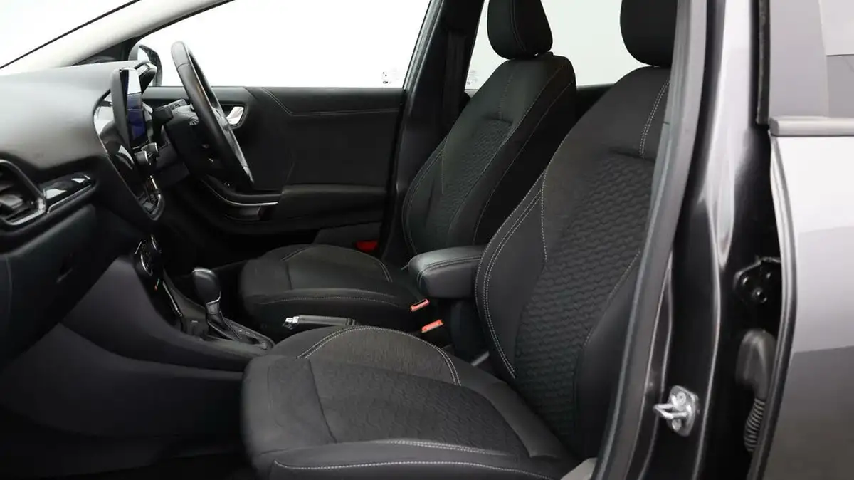 2022-ford-puma-suv-10-titanium-design-125ps-auto-big-13