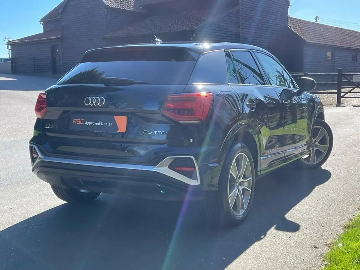 2021-audi-q2-15-35-tfsi-s-line-tronic-big-13