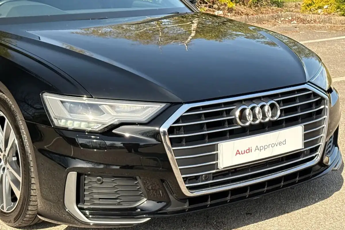 2022-audi-a6-saloon-20-40-tfsi-s-line-big-8