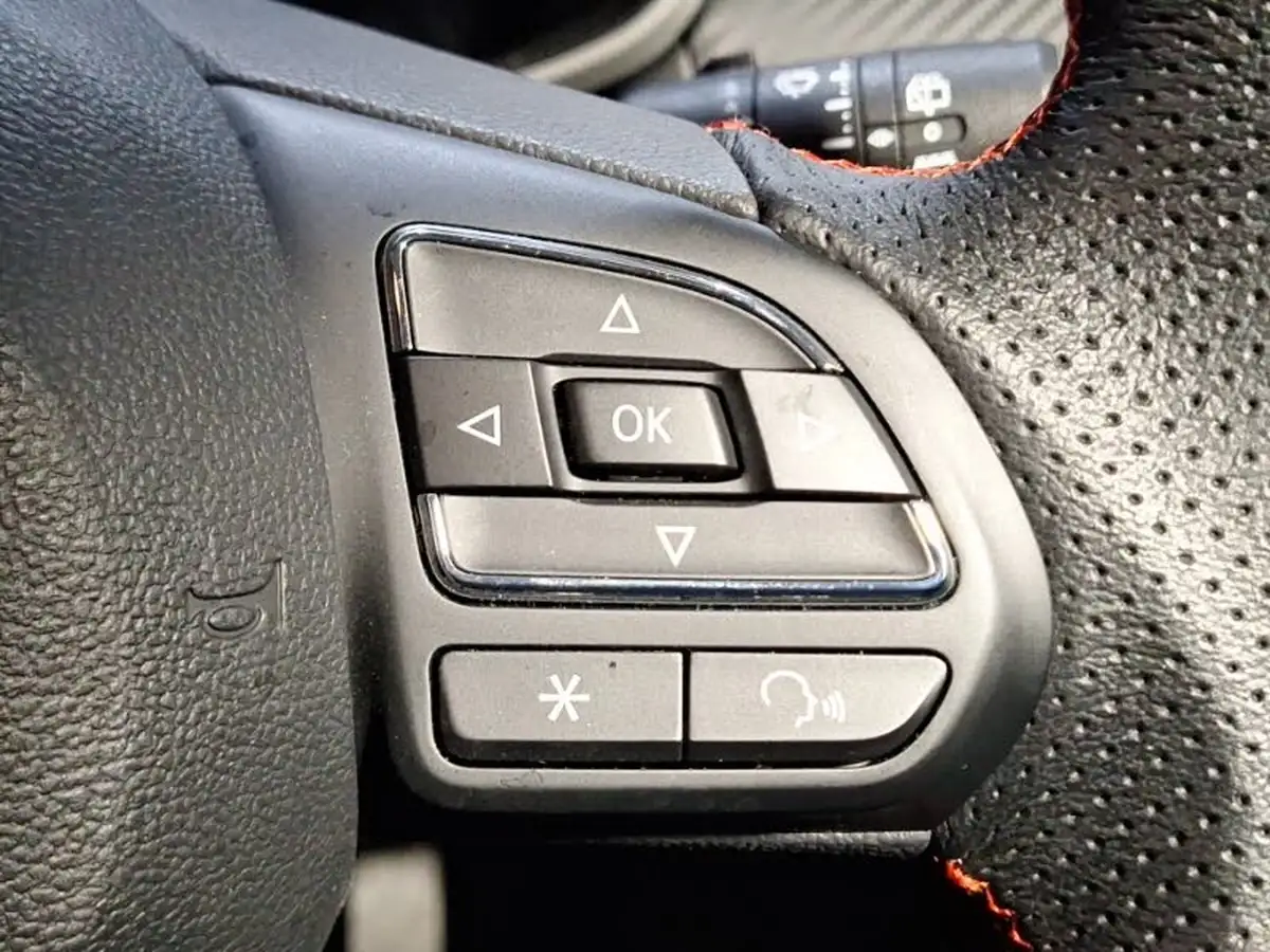 2023-mg-zs-suv-e-trophy-connect-ev-176ps-big-14