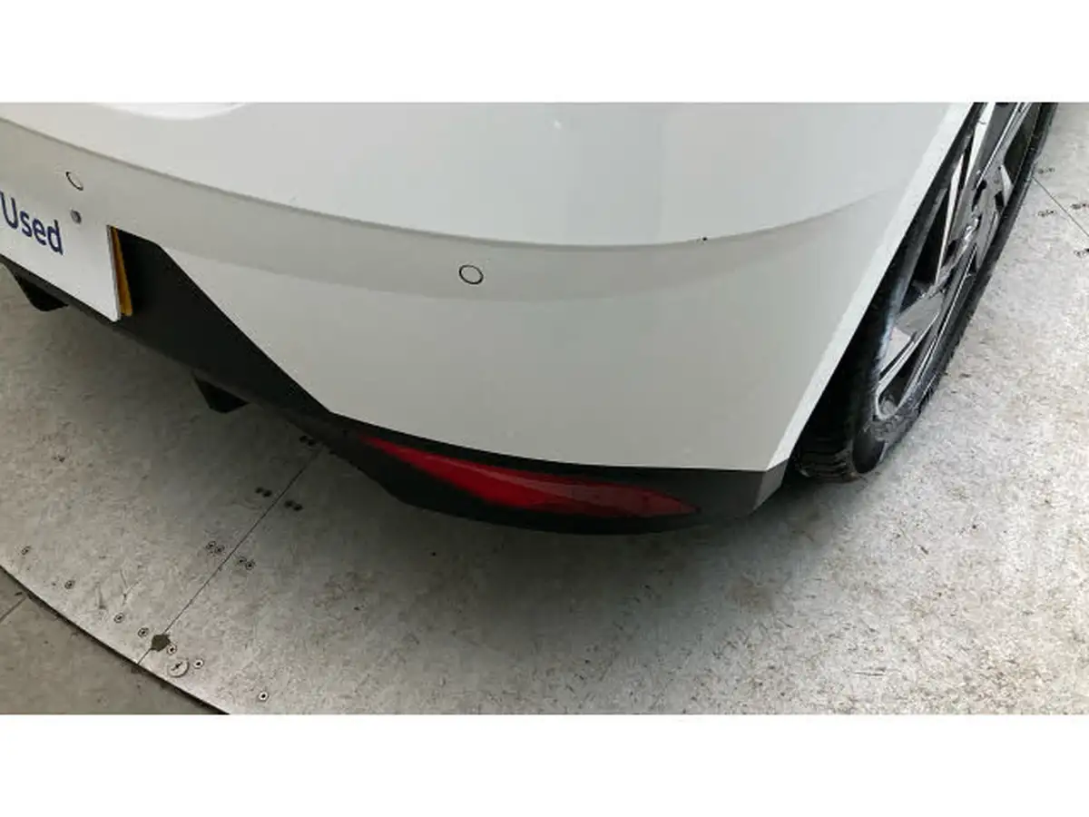 2022-hyundai-i20-10-t-gdi-se-connect-dct-big-43