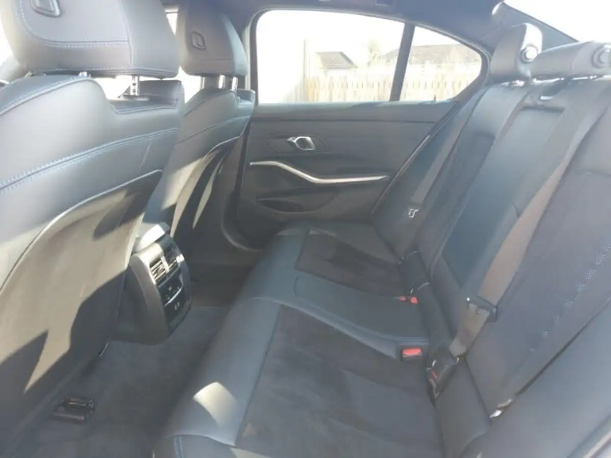 2023-bmw-3-series-20-320i-m-sport-saloon-4d-big-11
