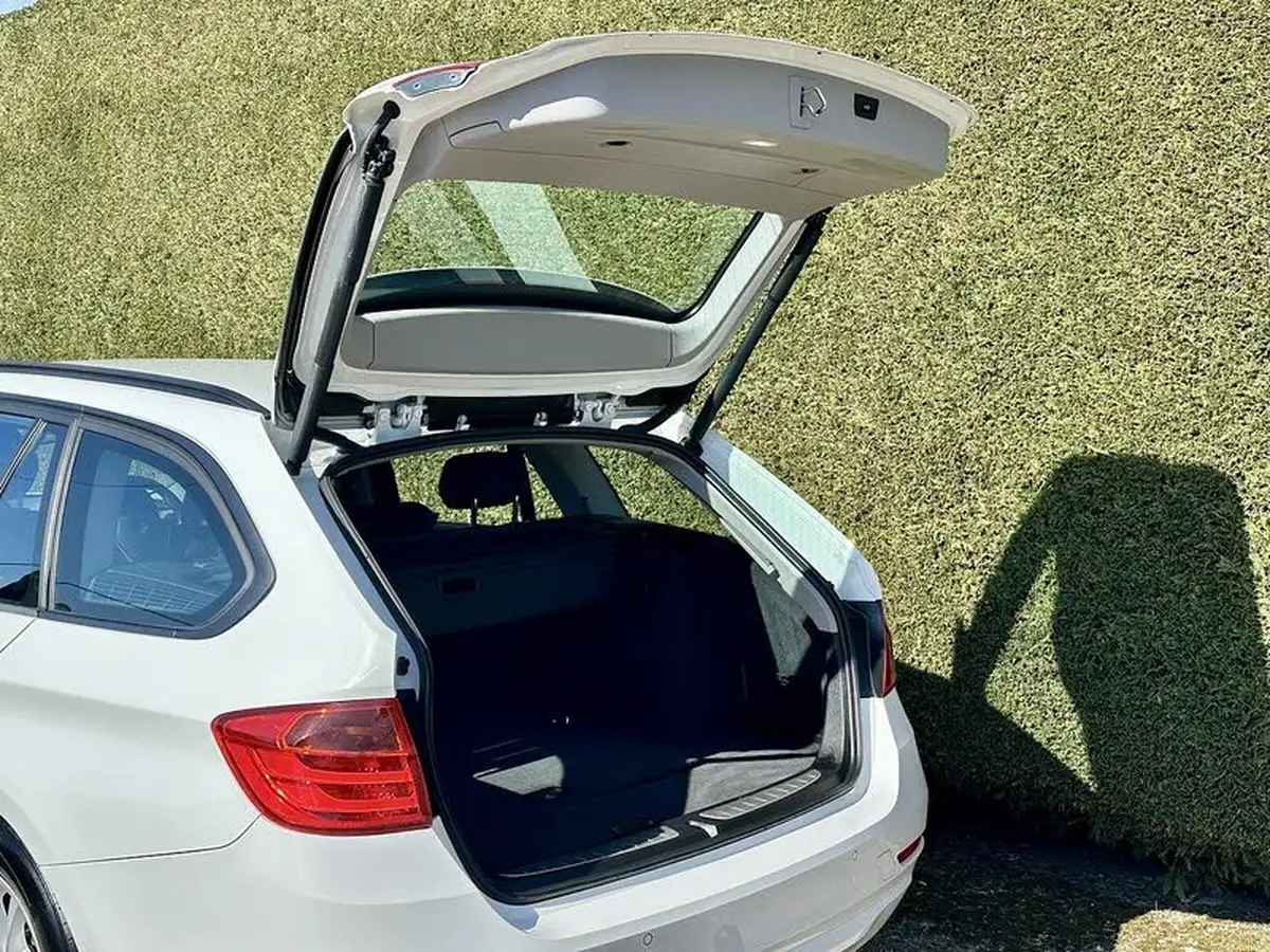 2014-bmw-3-series-20td-320d-efficientdynamics-business-touring-5d-auto-big-11