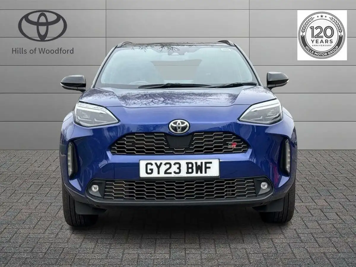 2023-toyota-yaris-cross-15-vvt-i-gr-sport-big-9