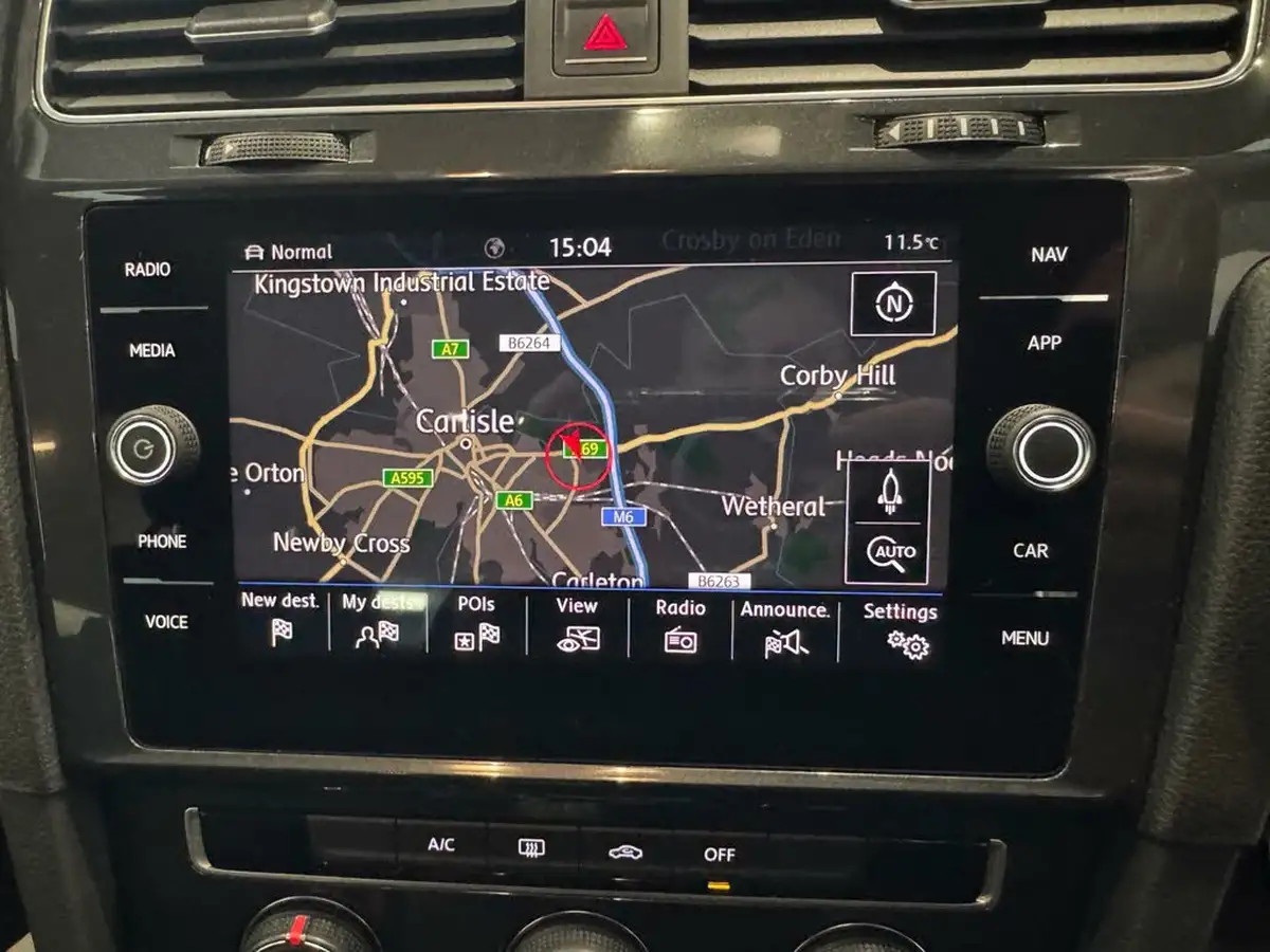 2018-volkswagen-golf-16tdi-se-nav-ss-hatchback-5d-big-23
