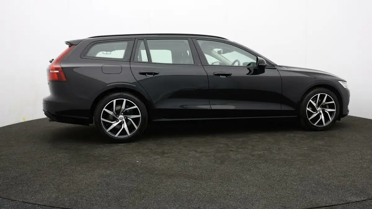 2019-volvo-v60-20td-d3-momentum-plus-geartronic-big-28