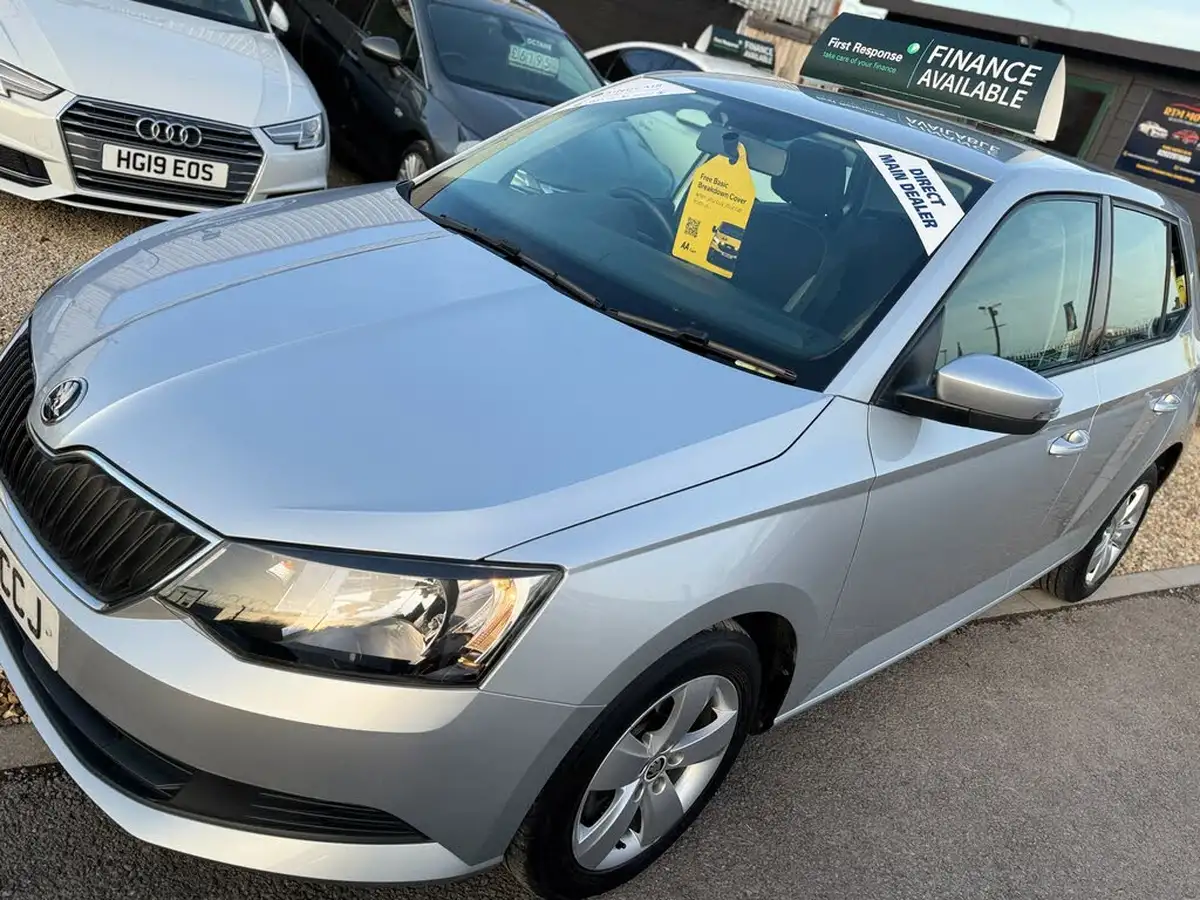 2016-skoda-fabia-12-tsi-se-109ps-hatchback-big-14