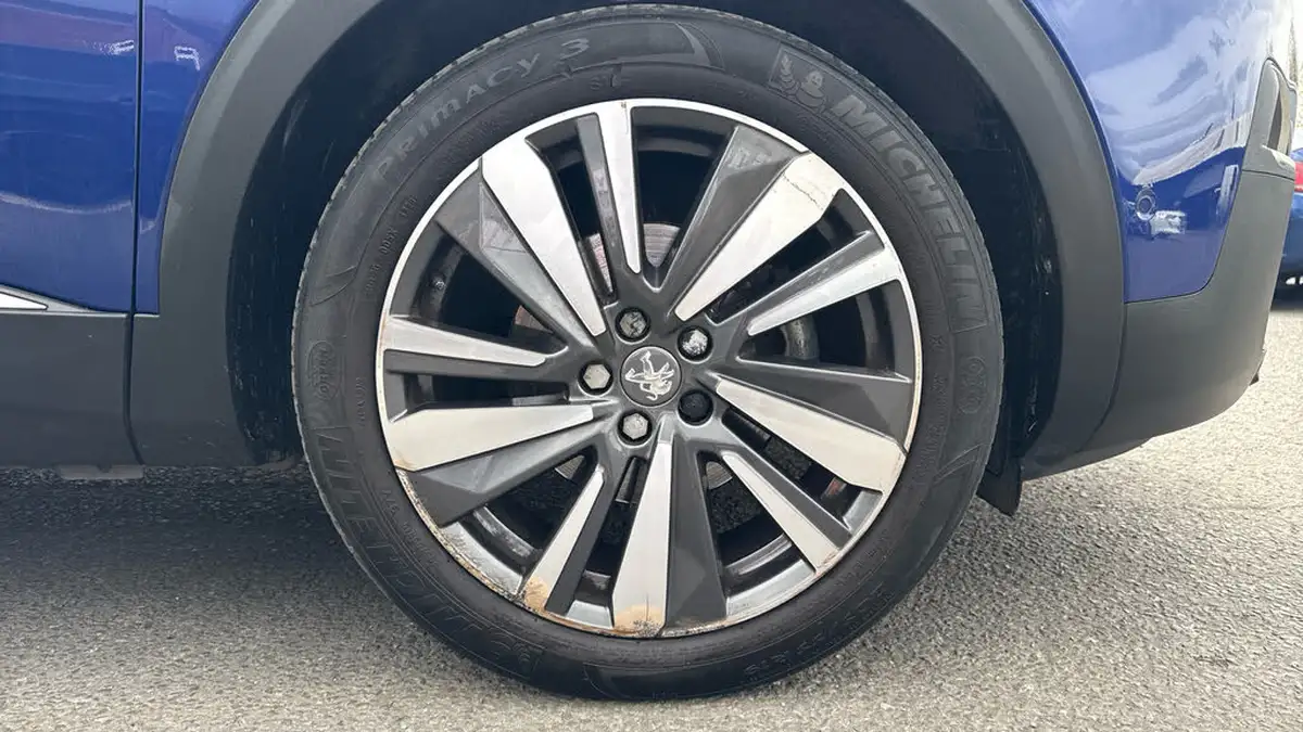 2020-peugeot-3008-suv-12-puretech-gt-line-premium-big-16