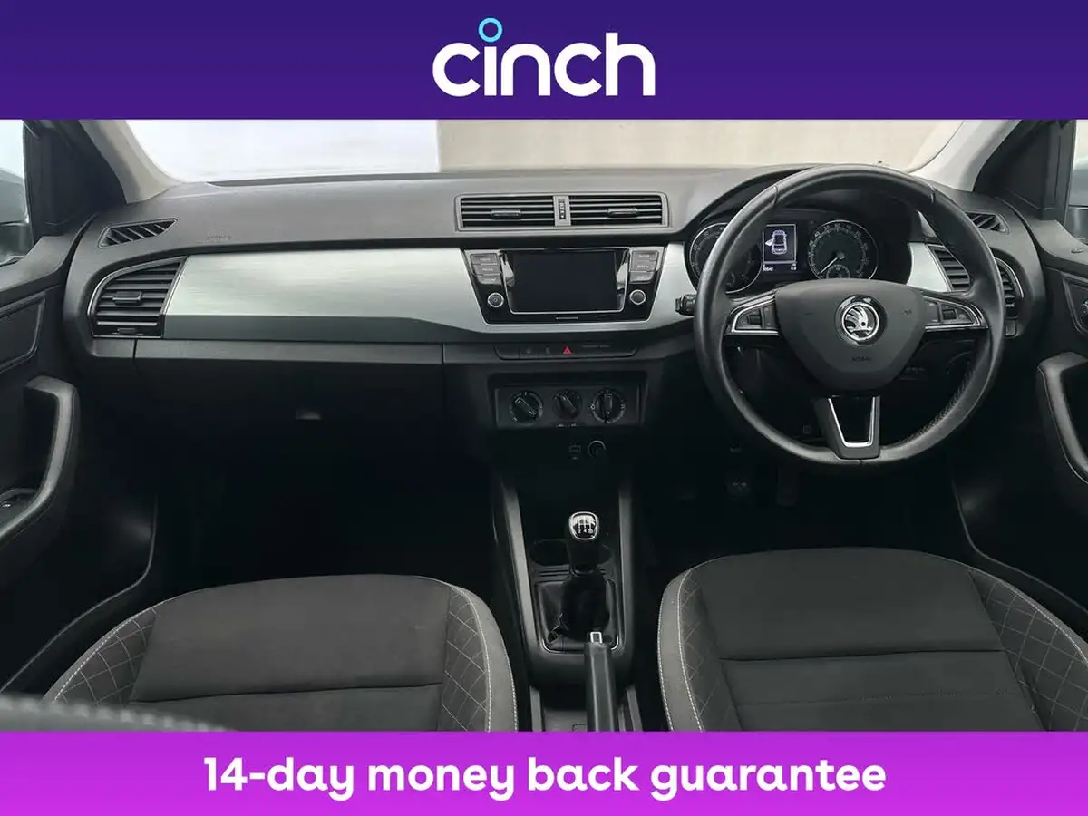 2019-skoda-fabia-10-mpi-se-75ps-ss-hatchback-big-10
