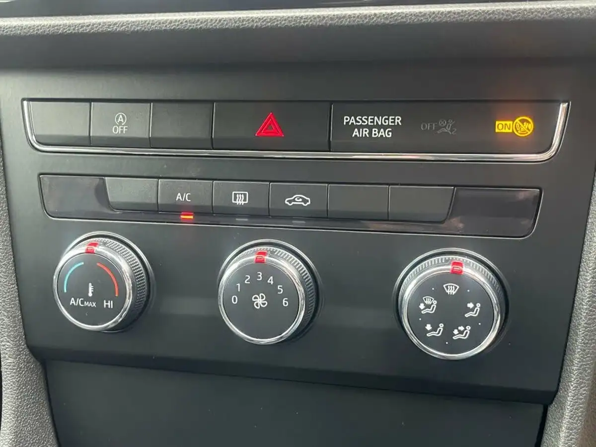 2013-seat-leon-16td-se-big-20