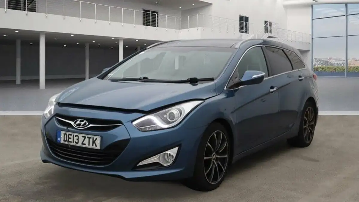 2013-hyundai-i40-17td-premium-17crdi-136ps-estate-5d-auto-big-2