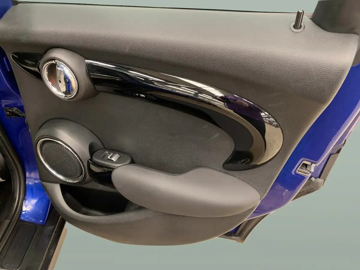 2020-mini-cooper-15-cooper-exclusive-hatchback-5d-big-29