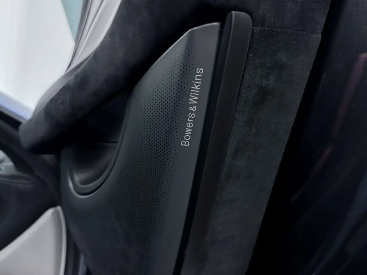 2018-mclaren-570s-38-coupe-big-25