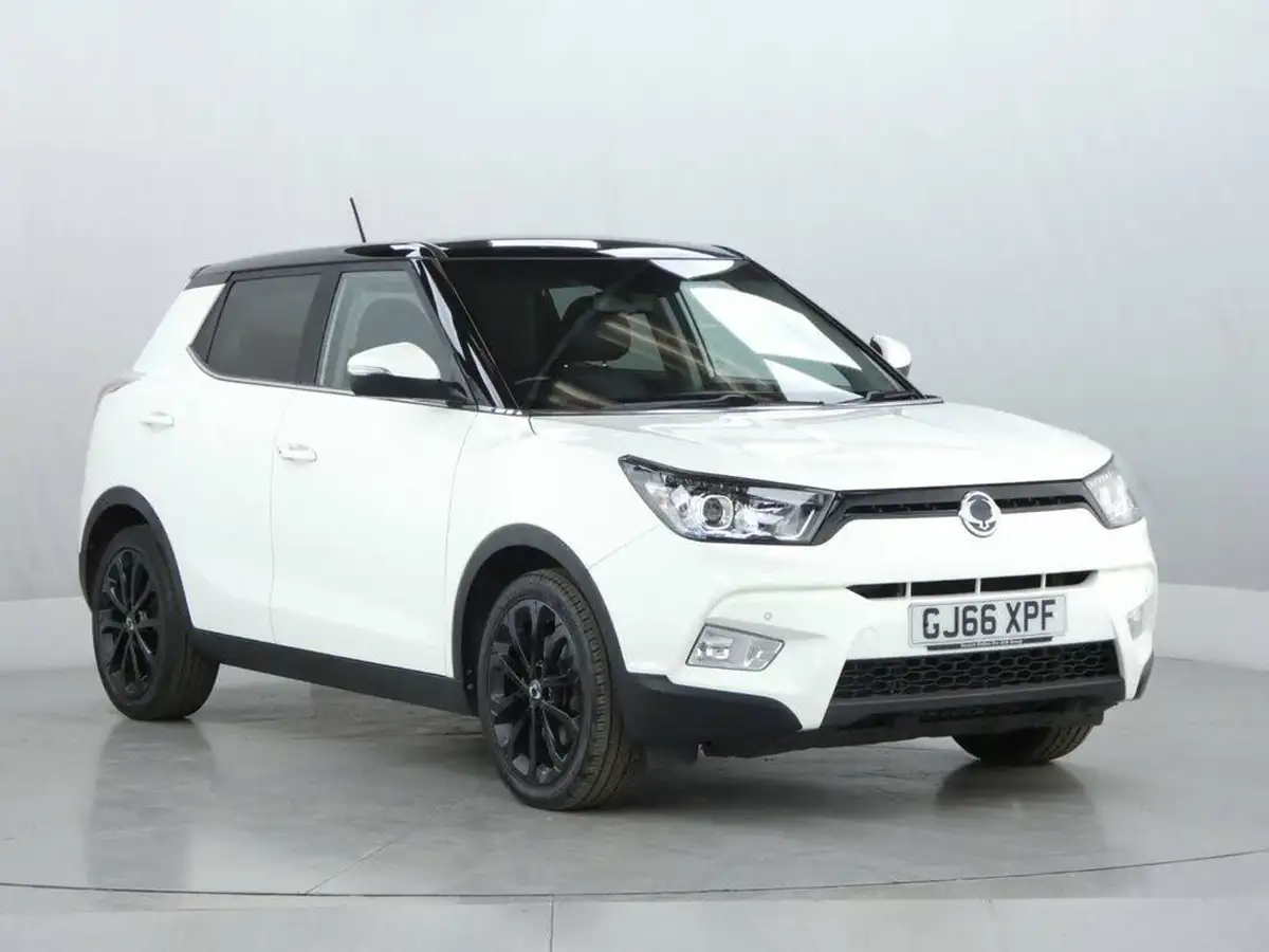 2016-kgm-ssangyong-tivoli-16-elx-big-1