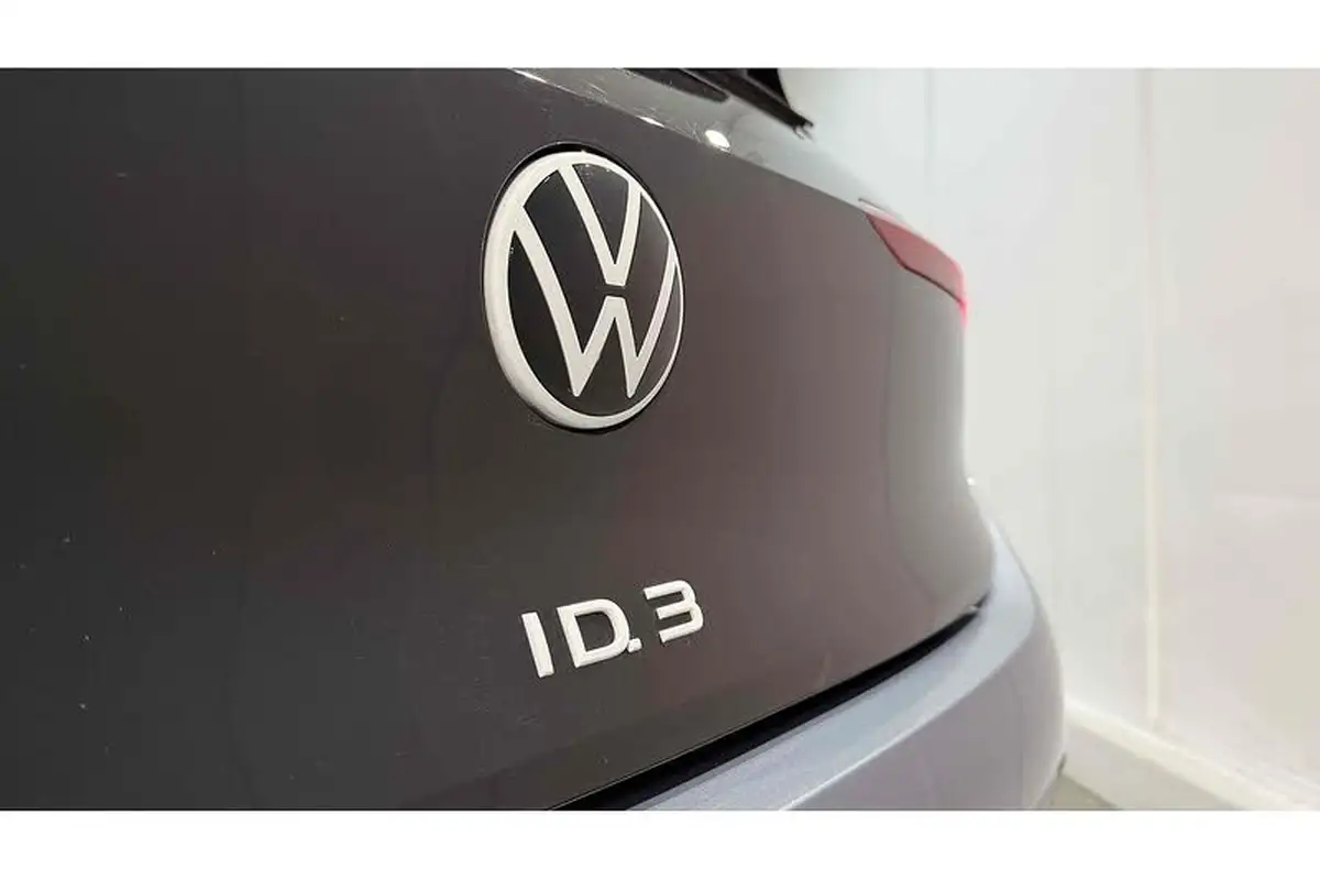 2022-volkswagen-id3-e-family-145ps-big-14