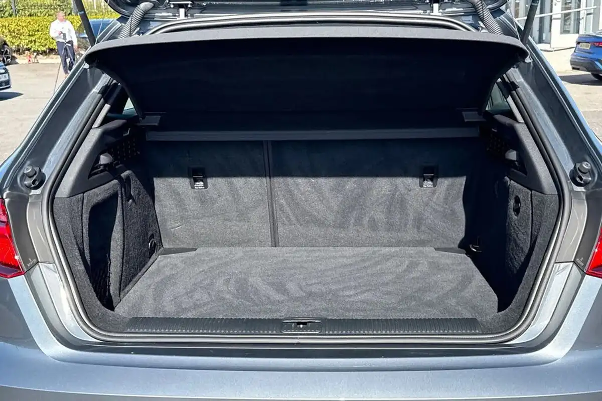 2019-audi-a3-16-30-tdi-s-line-sportback-5d-big-6