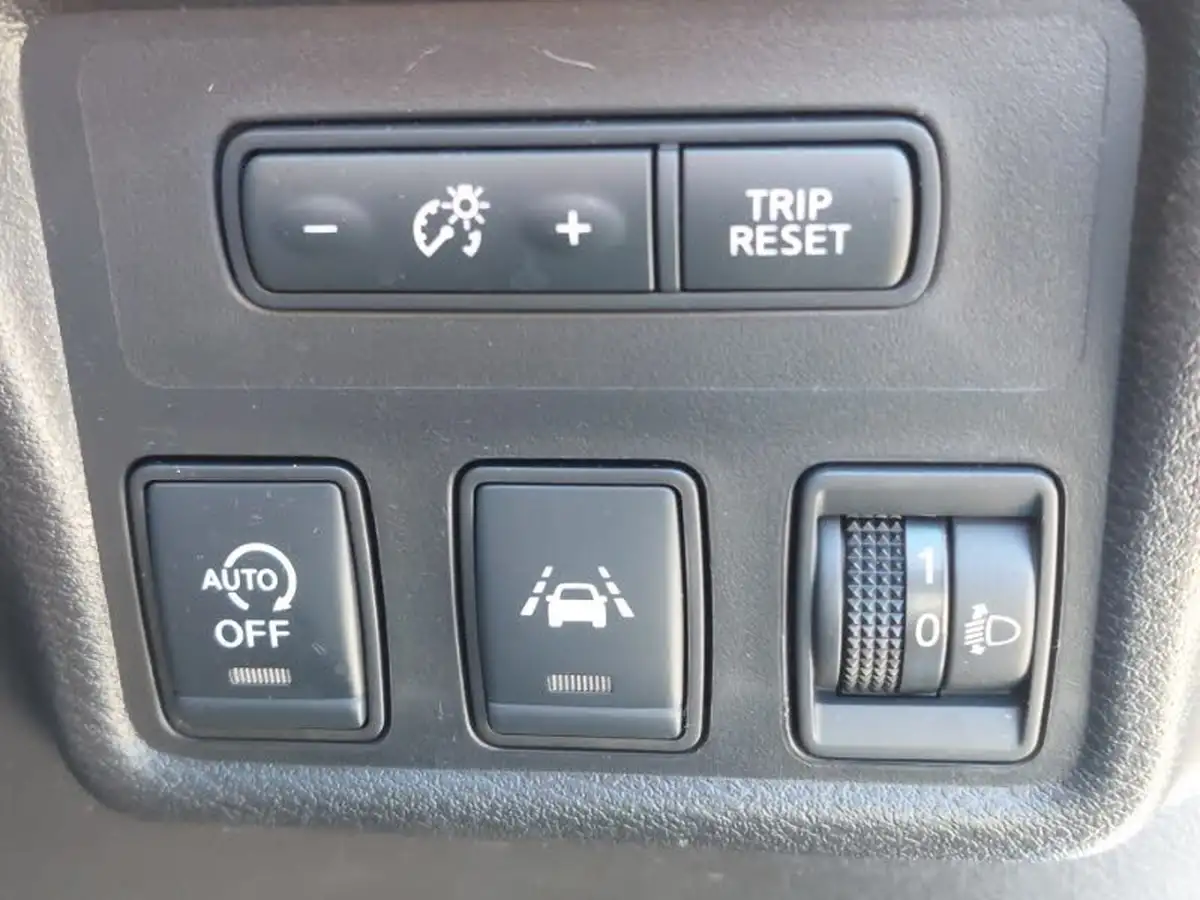 2021-nissan-micra-10-ig-t-acenta-cvt-big-14