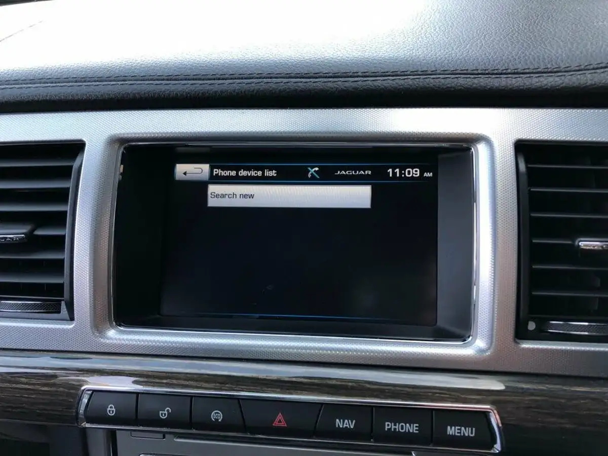 2015-jaguar-xf-22td-luxury-163ps-saloon-4d-big-38