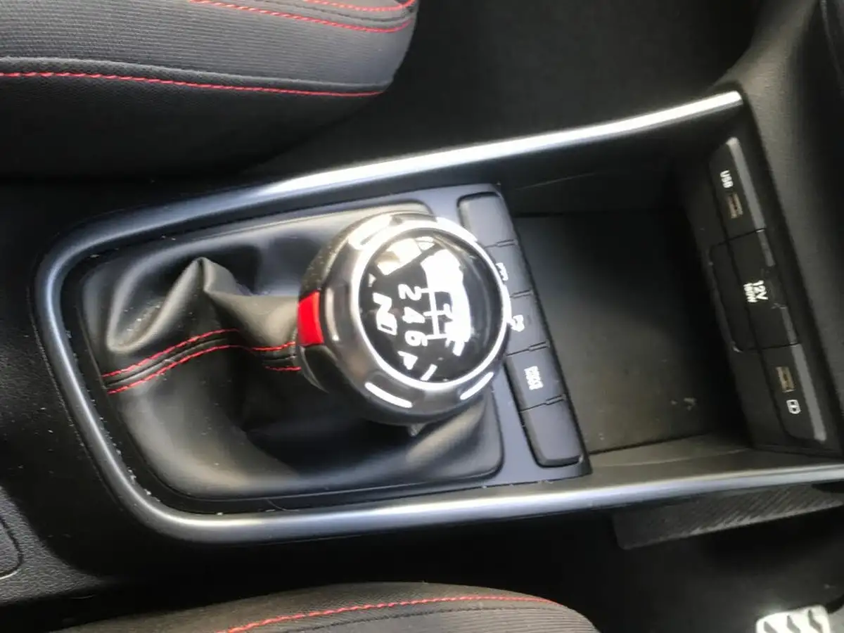 2024-hyundai-i20-10-t-gdi-n-line-eclutch-imt-big-18