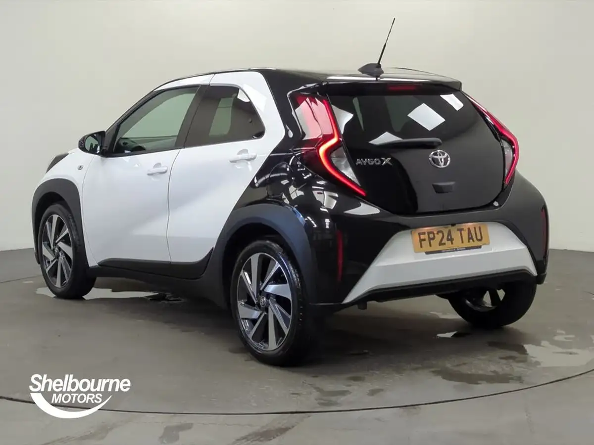 2024-toyota-aygo-x-10-vvt-i-edge-big-1