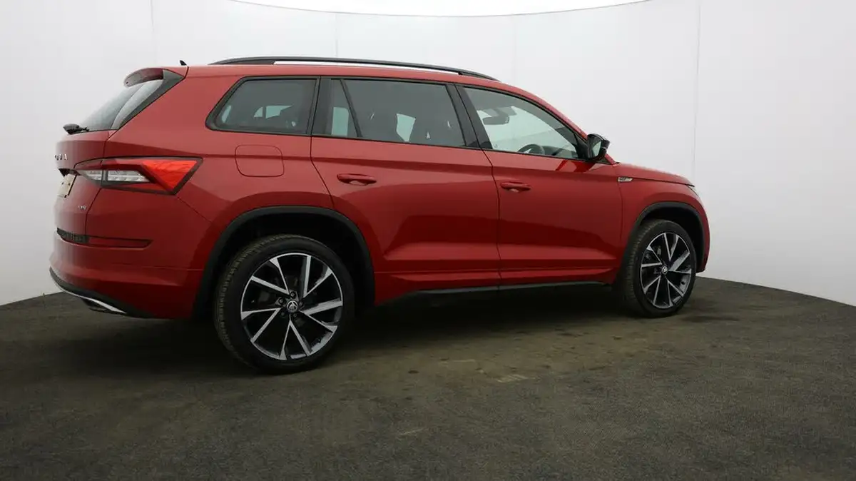 2019-skoda-kodiaq-20tdi-sportline-190ps-seats-scr-dsg-big-46