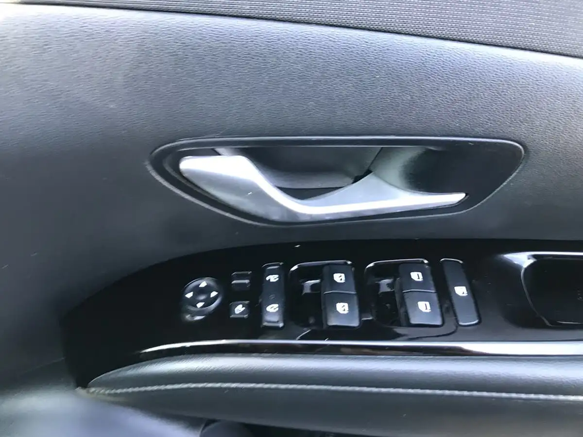 2022-hyundai-tucson-16-t-gdi-se-connect-150ps-big-27