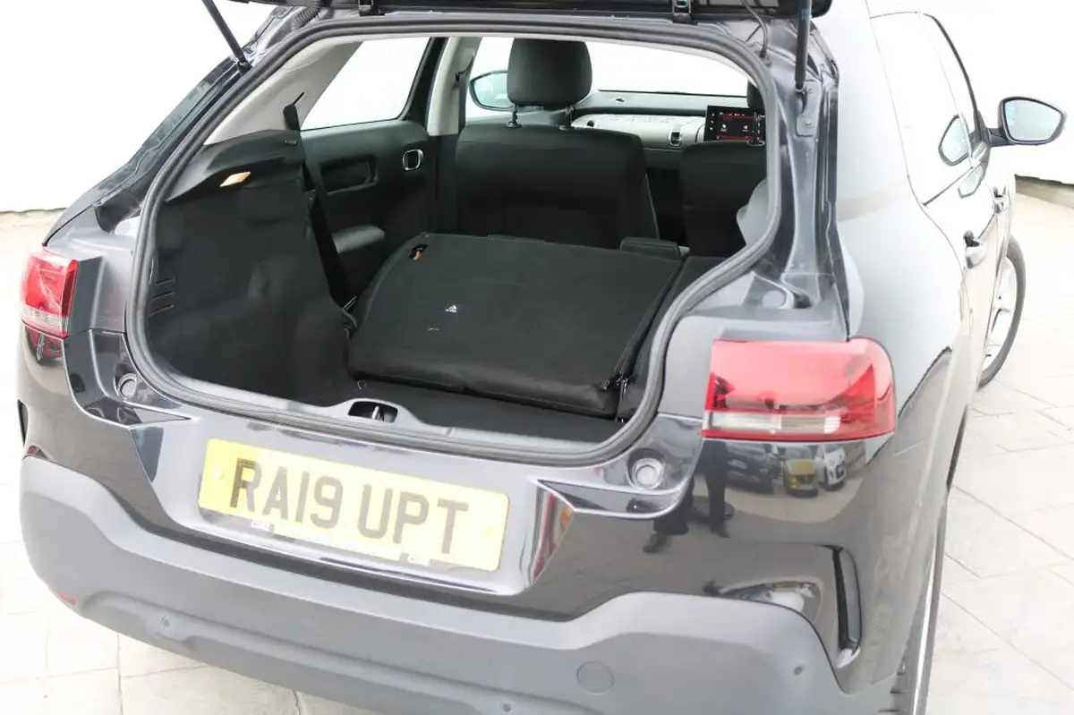 2018-citroen-c4-cactus-12-puretech-feel-110ps-big-5