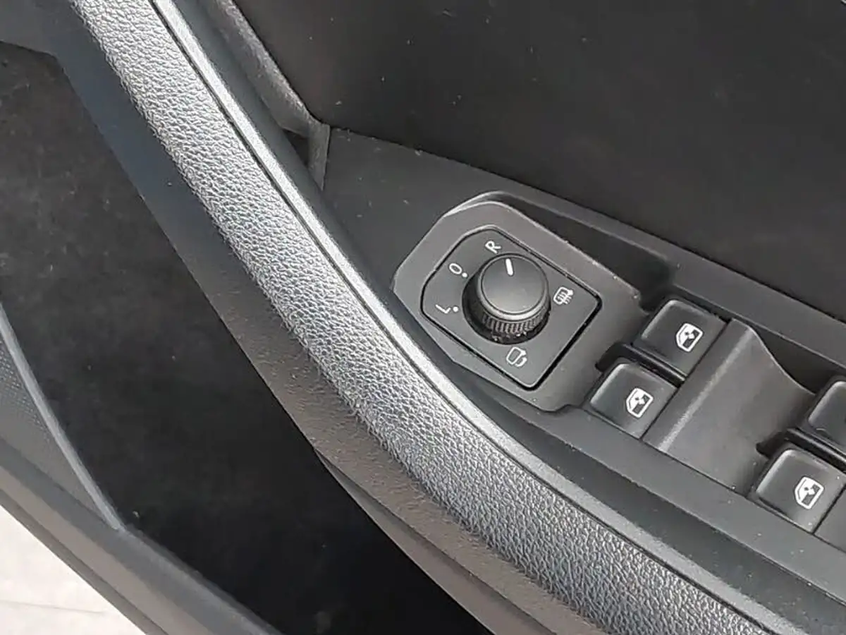 2022-skoda-kodiaq-15-tsi-se-drive-7-dsg-big-16