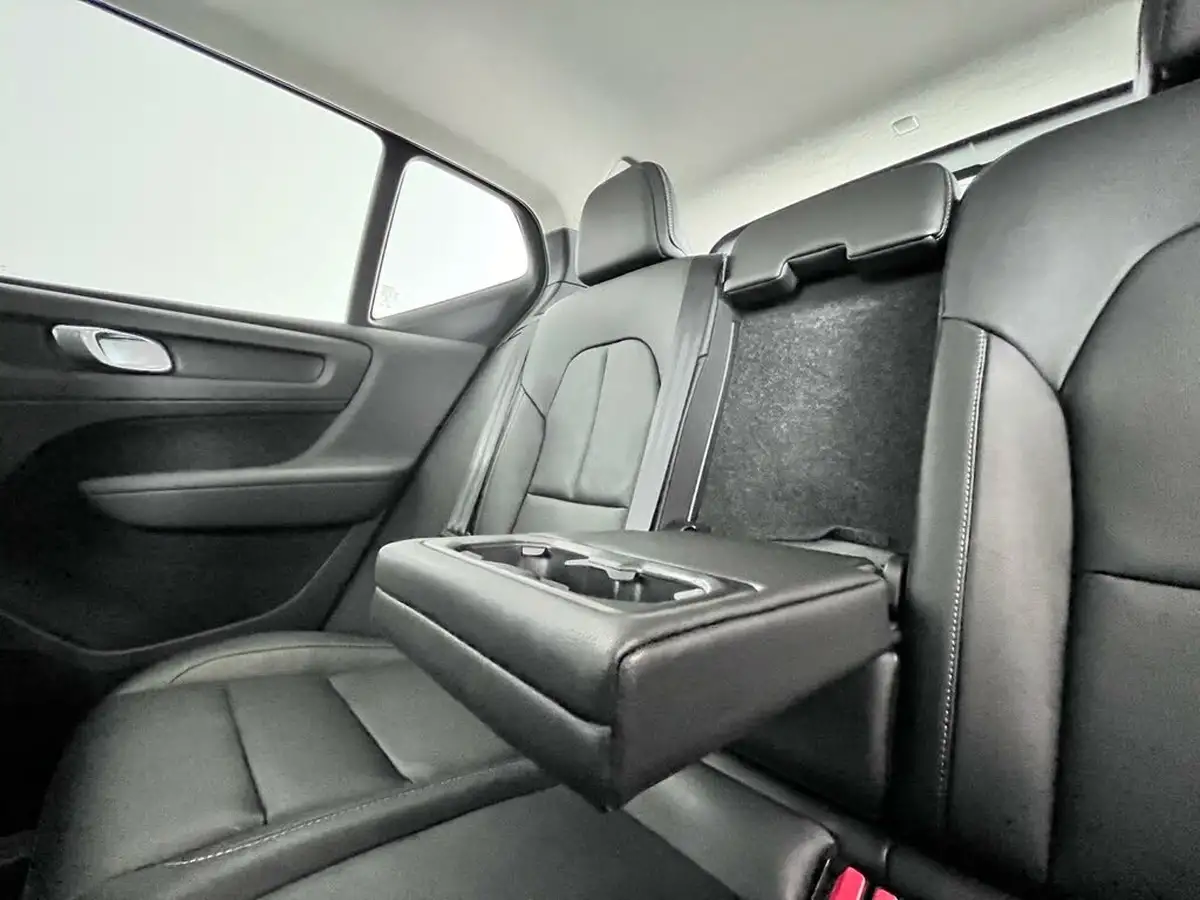 2020-volvo-xc40-20-t4-inscription-pro-awd-big-12