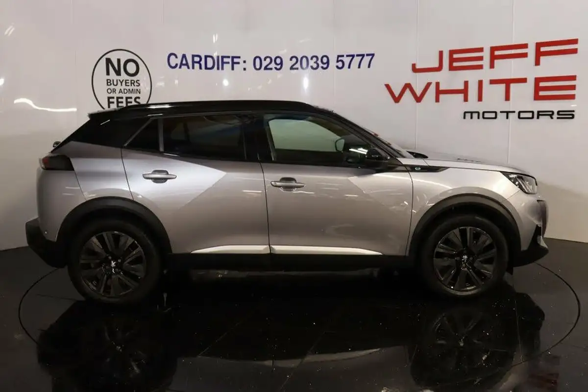 2021-peugeot-2008-suv-e-gt-premium-50kwh-big-6